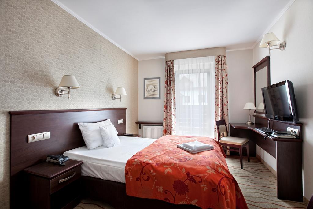 Malinowy Dwór Hotel Medical SPA Swieradow-Zdroj Quarto foto